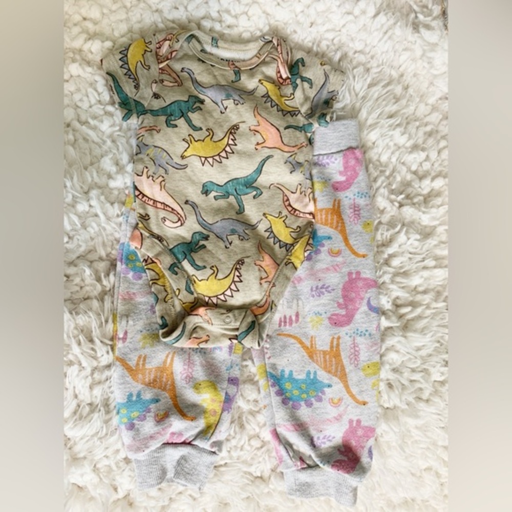 Kids Headquarters & Old Navy Colorful Dinosaur Onesie & Pants Set 0-12 M